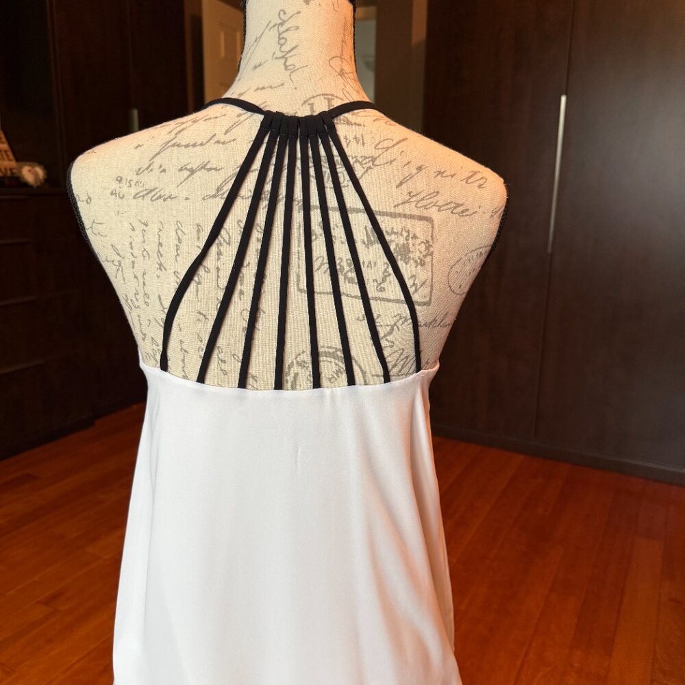 Flowy Tank - Picture 3 of 4